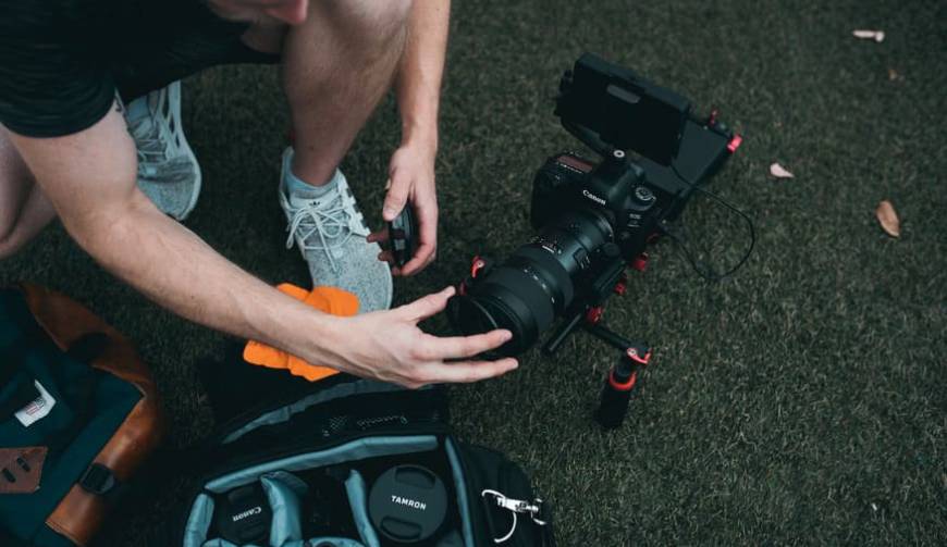 色彩心理学×动态美学，合山市产品视频拍摄公司唤醒感官冲击力